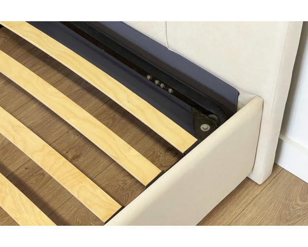 Кровать с основанием Хлоя 1600 крем (велюр)