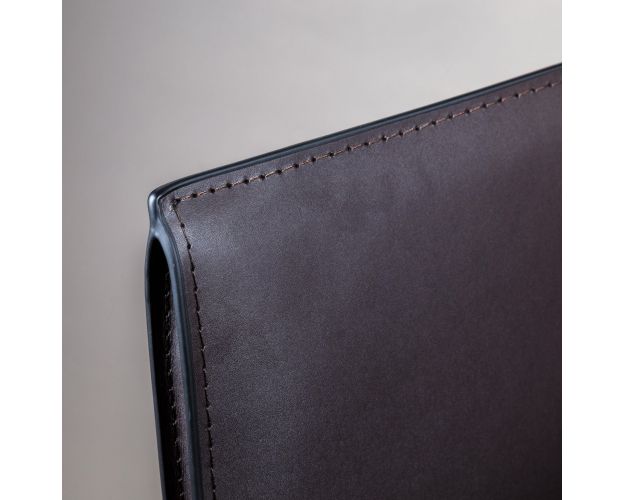 Стул с подлокотниками Barrie, кожа бежевый Стул с подлокотниками Barrie, кожа бежевый